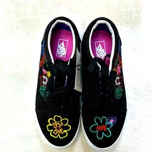 Girls Van Old Skool Cultivate Care Sneakers sz 3 Brand New, RARE